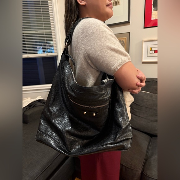 Balenciaga Big Black Leather Interior Zip Tote - Picture 13 of 14